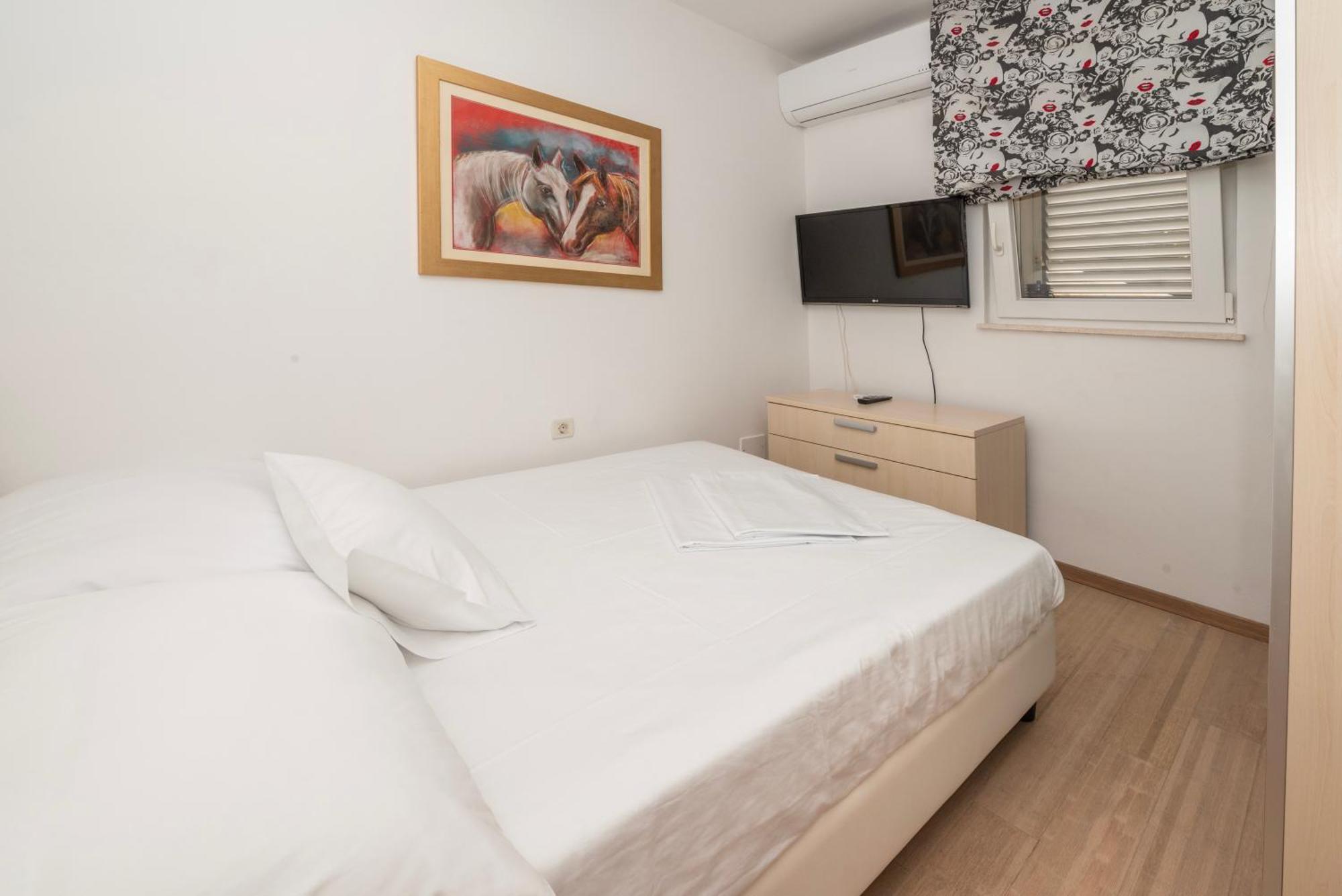 Lavanda Residence With Heated Pool Trogir Split 多吉奥科如 外观 照片