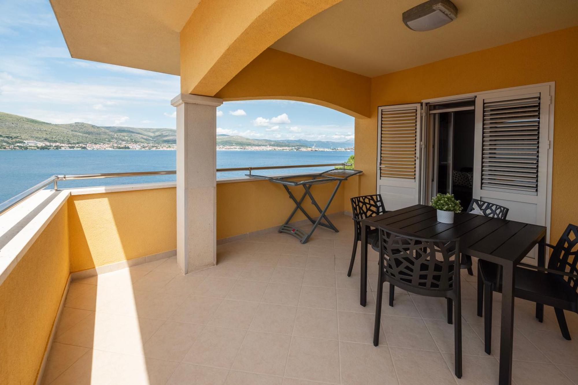 Lavanda Residence With Heated Pool Trogir Split 多吉奥科如 外观 照片