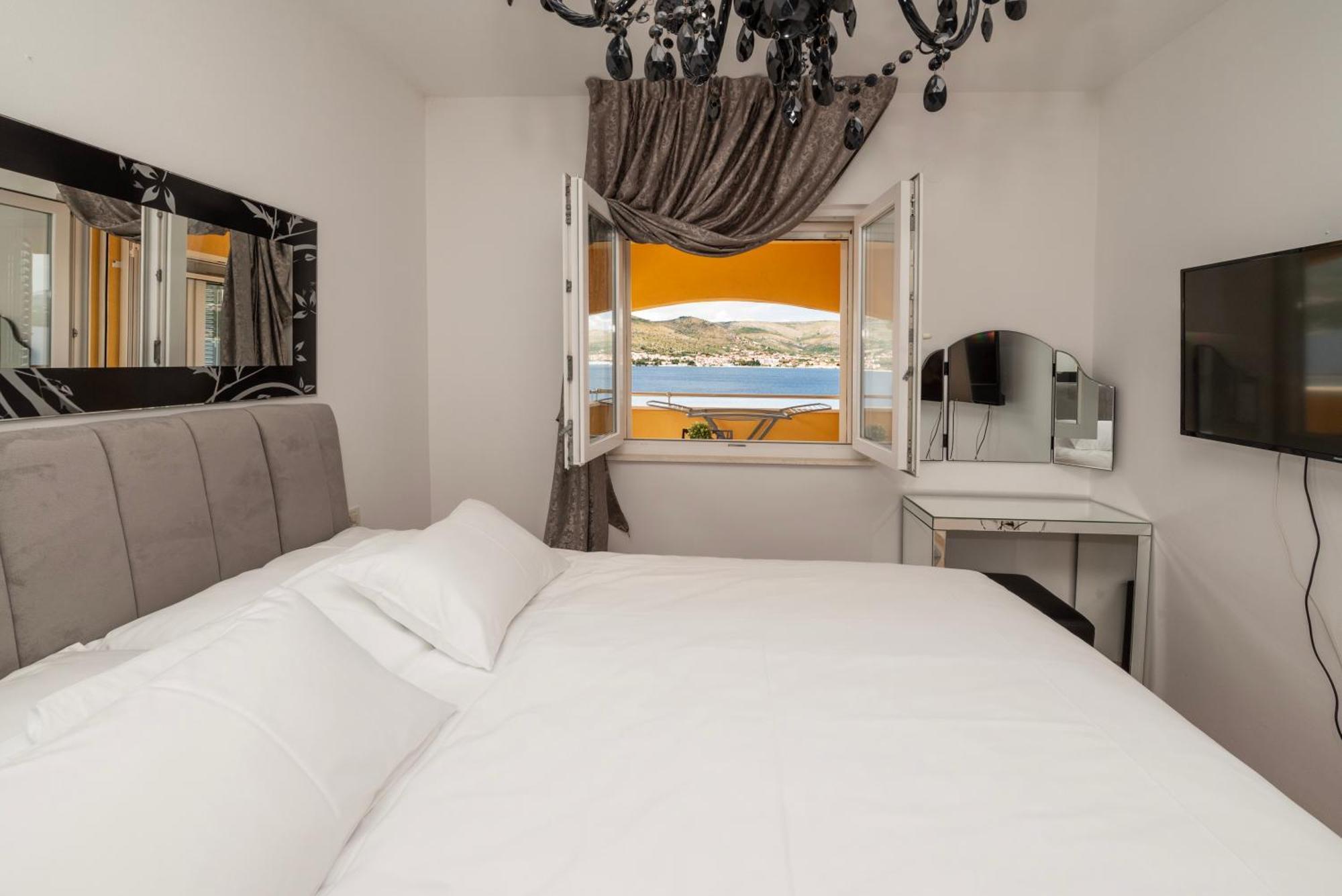 Lavanda Residence With Heated Pool Trogir Split 多吉奥科如 外观 照片