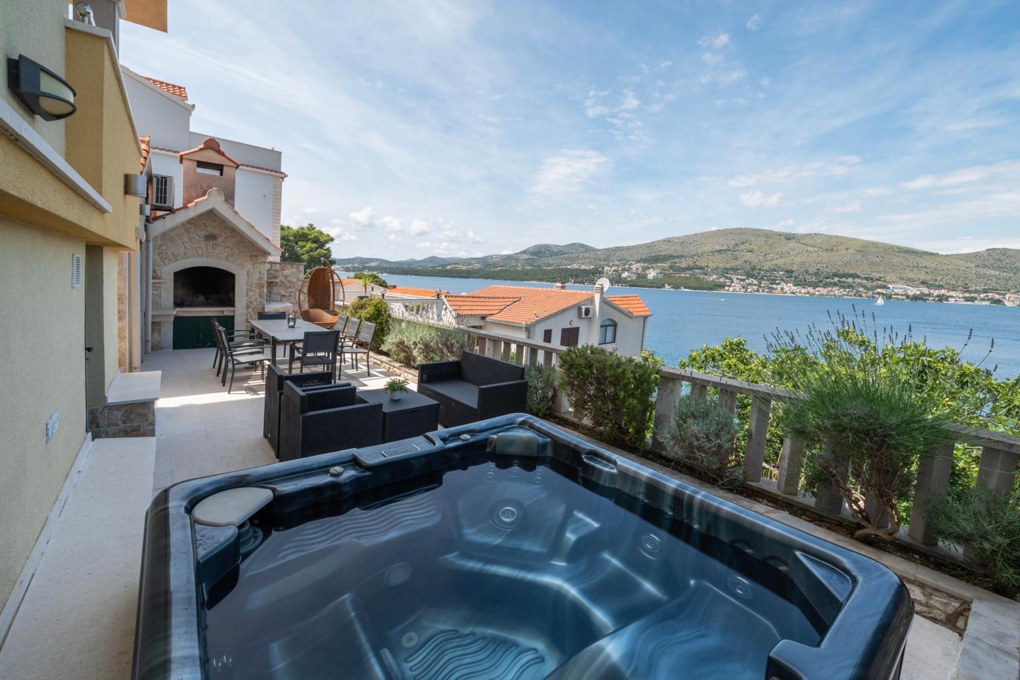 Lavanda Residence With Heated Pool Trogir Split 多吉奥科如 外观 照片